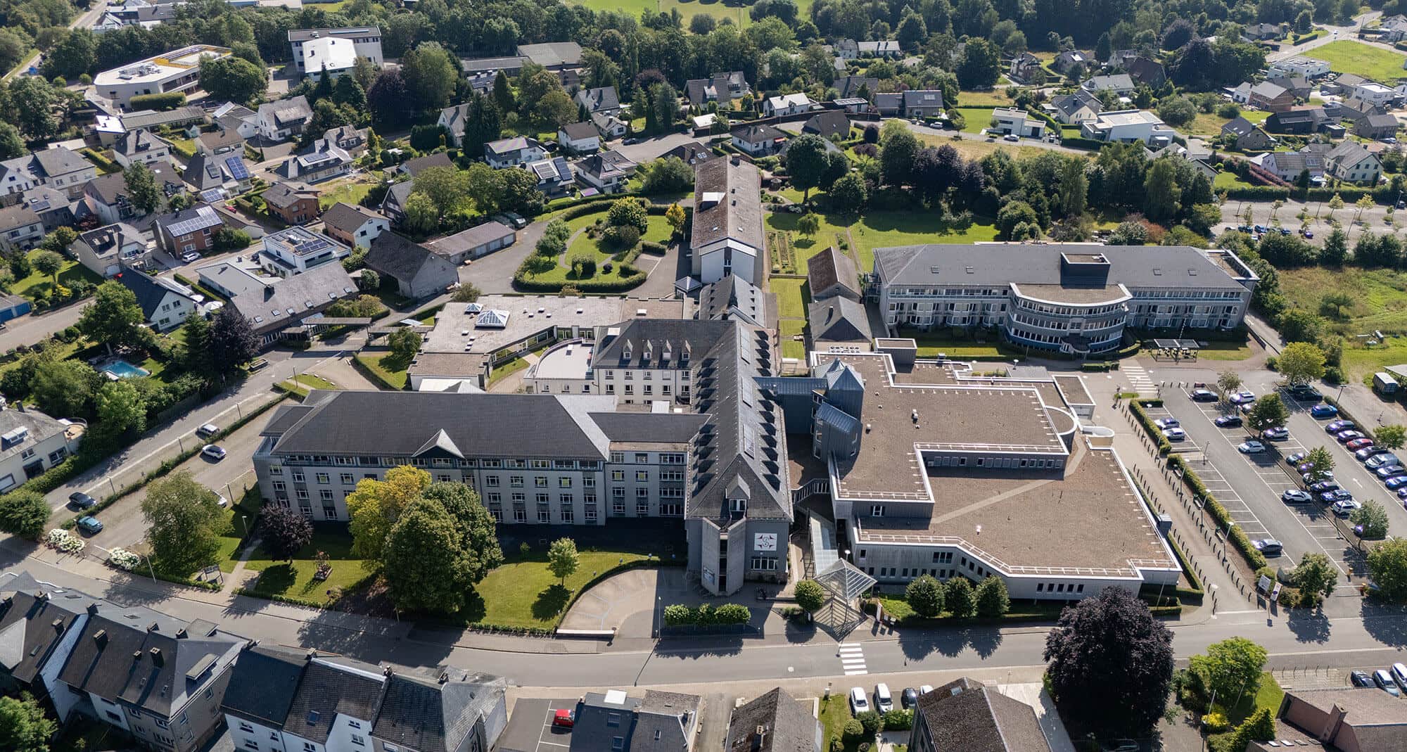Vue aérienne du bâtiment de la klinik St. Josef